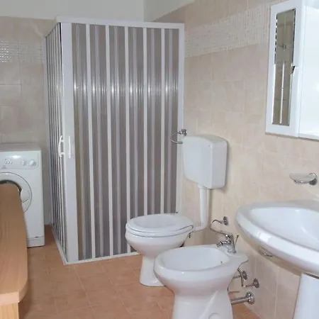 Casa Meni Villetta Con Piscina *